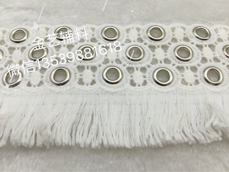 了解服装辅料的英文术语对于外贸从业者至关重要。本文将通过具体步骤教你如何掌握这些专业词汇，帮助你在国际市场上更加游刃有余。