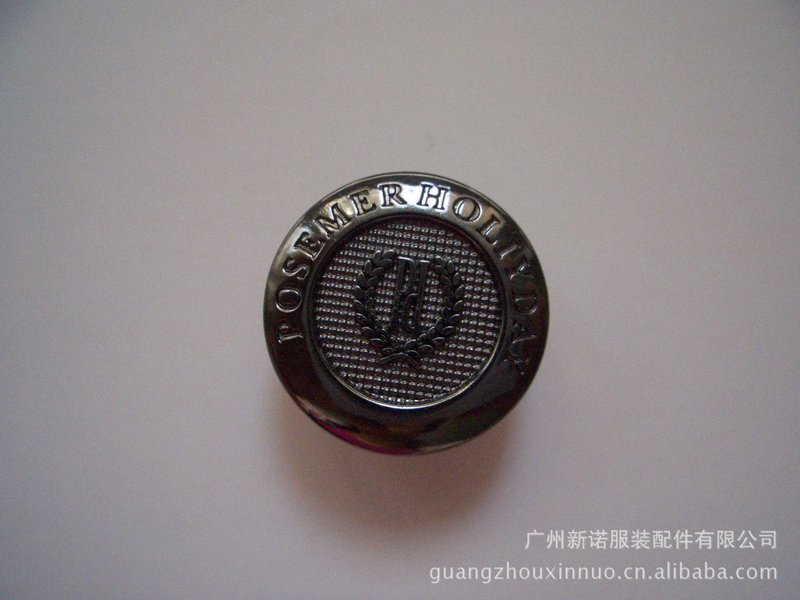 金属扣子：时尚与耐用的完美结合